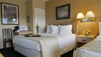 אוסויוס Maple Leaf Motel Inn Towne מראה חיצוני תמונה